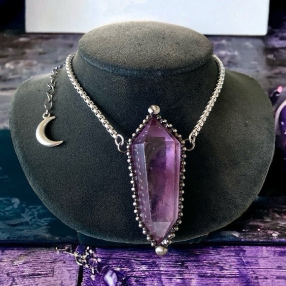 Natural purple amethyst crystal gemstone boho goth moon charm - Picture 8 of 16